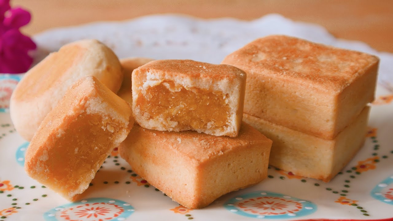 Forgotten Singapore Dishes : Nostalgic pineapple-filled pastry symbolising festive traditions.