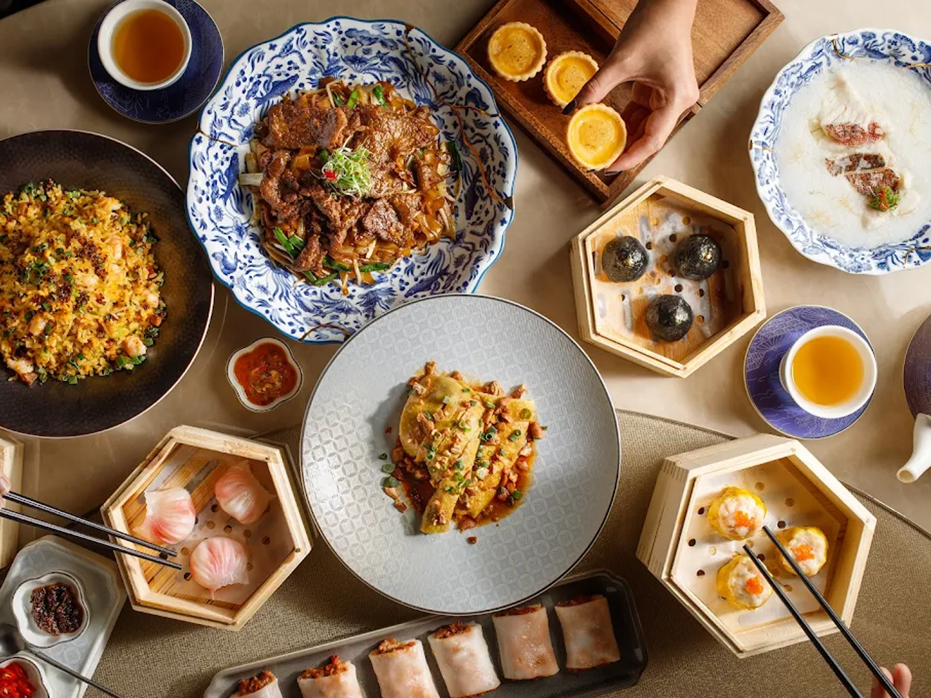 Chinese Fine Dining in SG : Elegant flavours of dim sum and Shunde-style fish, crafted for refined palates.